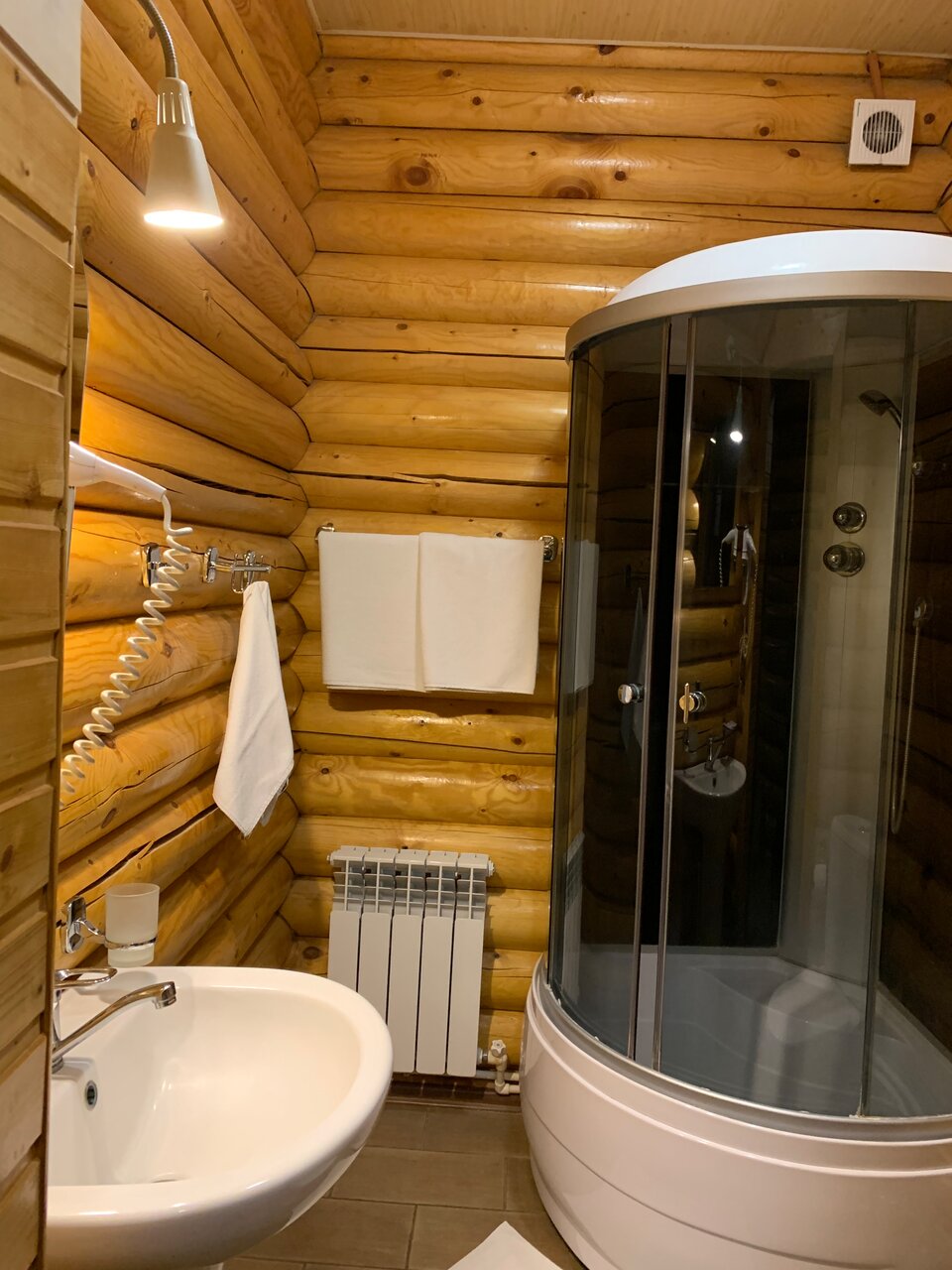 Гостиница Надежда Миллерово-18