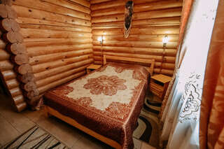 Гостиница Надежда Миллерово Двухместный номер с двуспальной кроватью-3