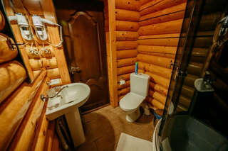 Гостиница Надежда Миллерово Бюджетный двухместный номер с 2 отдельными кроватями-6